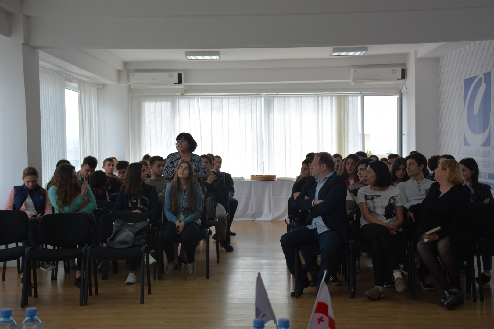 აბიტურენტები CU - ში
